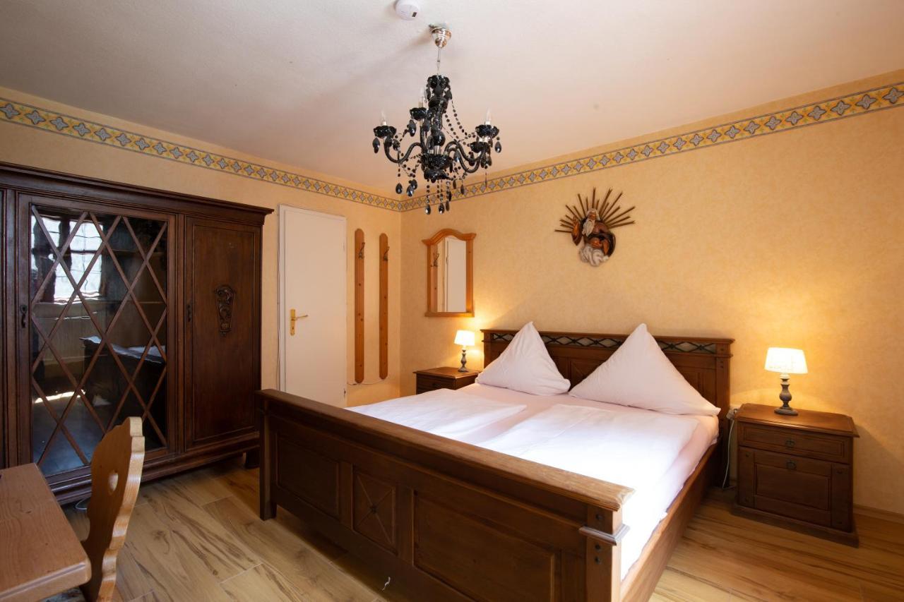Schlosshotel Harburg Exterior photo