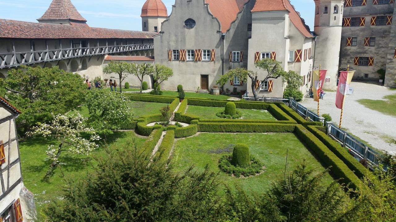 Schlosshotel Harburg Exterior photo